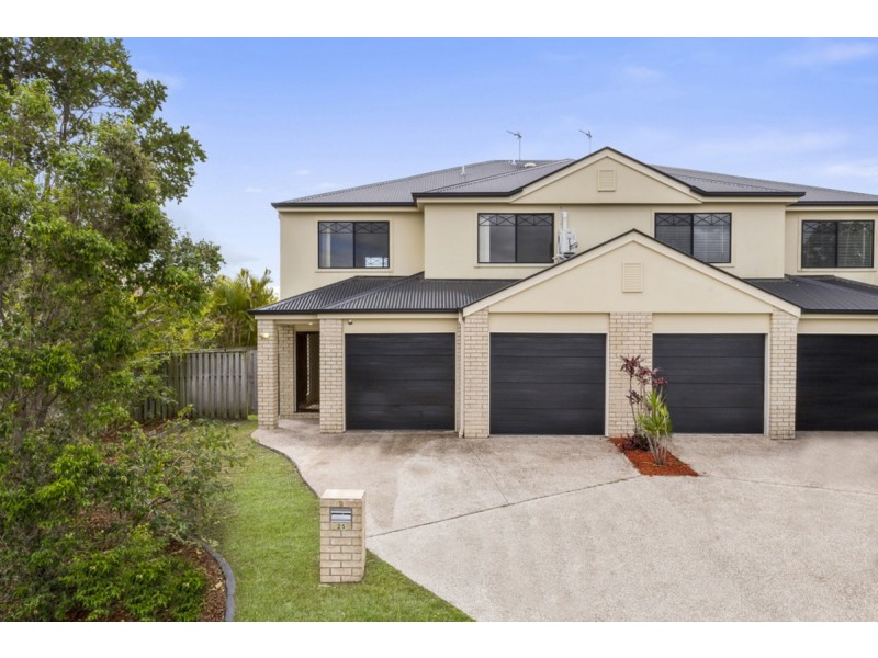 1/25 Mcrae Circuit, Pacific Pines QLD 4211