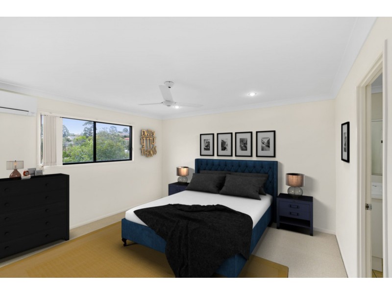 1/25 Mcrae Circuit, Pacific Pines QLD 4211