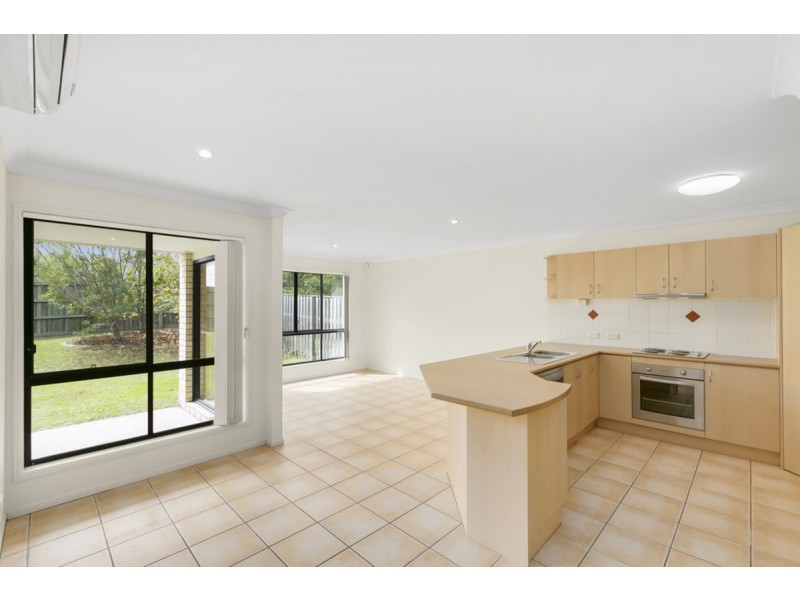 1/25 Mcrae Circuit, Pacific Pines QLD 4211