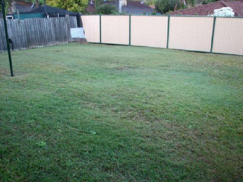 232 GOVERNMENT ROAD, Labrador QLD 4215