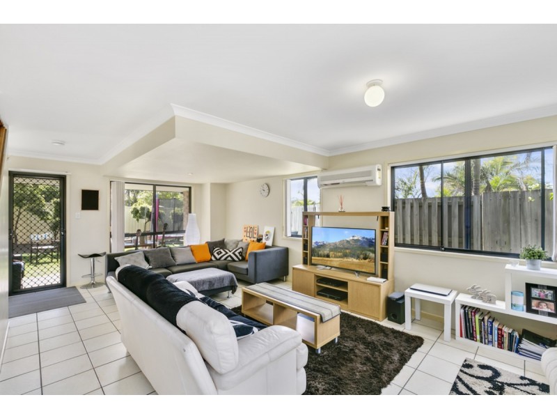 28/141 Pacific Pines Boulevard, Pacific Pines QLD 4211