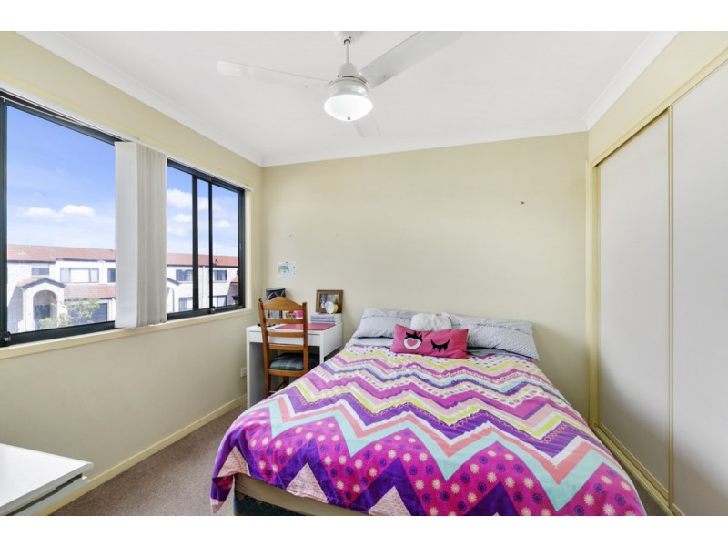 28/141 Pacific Pines Boulevard, Pacific Pines QLD 4211