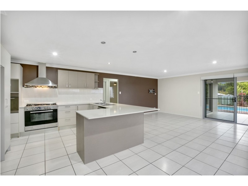 40 Felling Drive, Maudsland QLD 4210