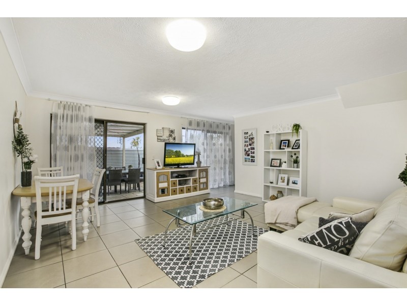1/1A Mcleod Street, Highland Park QLD 4211