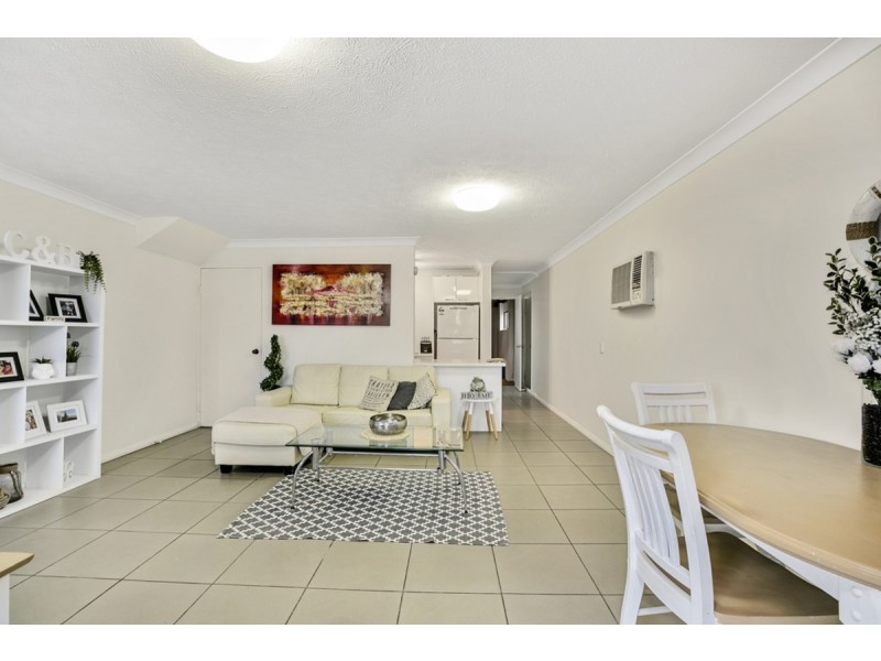 1/1A Mcleod Street, Highland Park QLD 4211