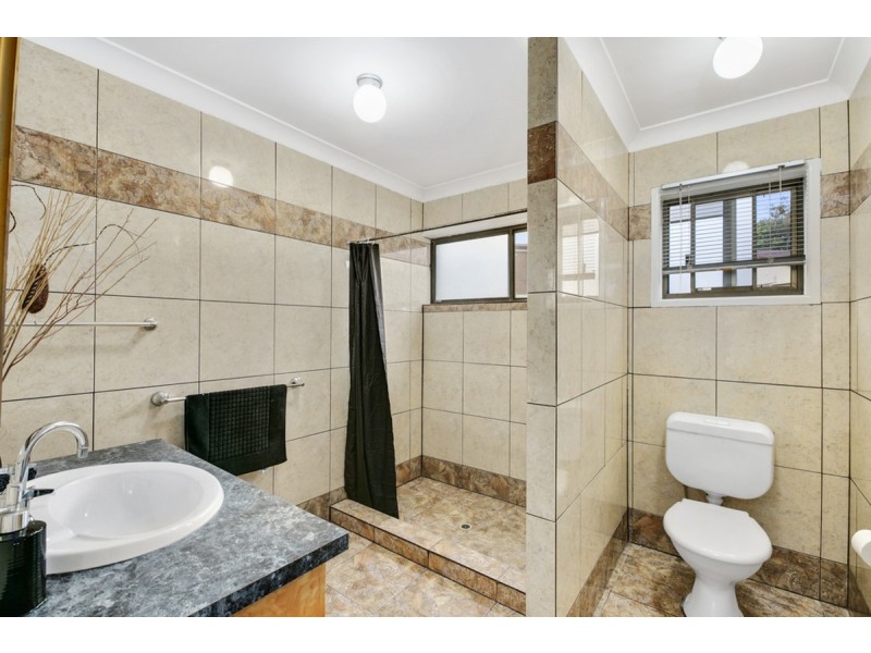 1/1A Mcleod Street, Highland Park QLD 4211