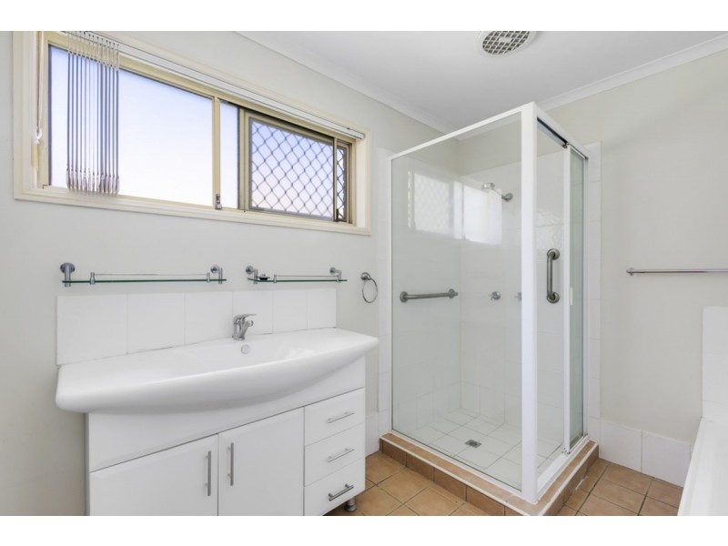 18 Eucalyptus Court, Oxenford QLD 4210