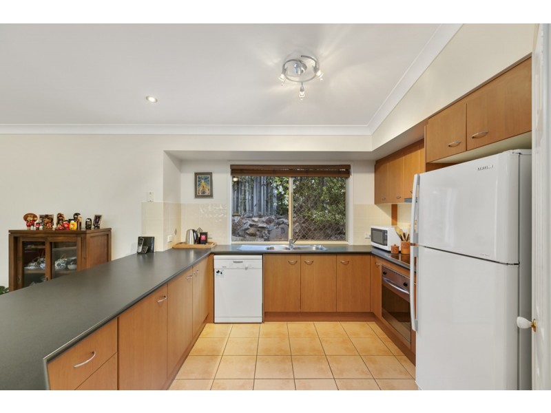 14 Hatutu Street, Pacific Pines QLD 4211