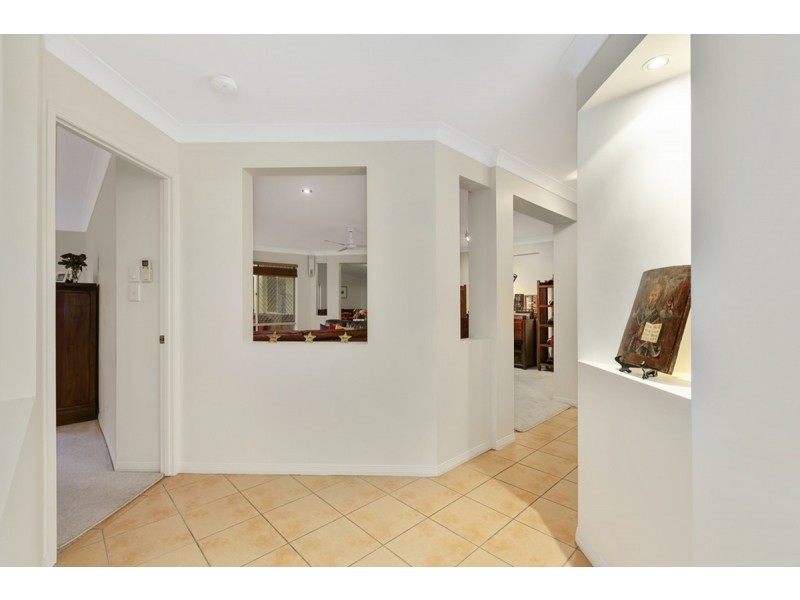 14 Hatutu Street, Pacific Pines QLD 4211