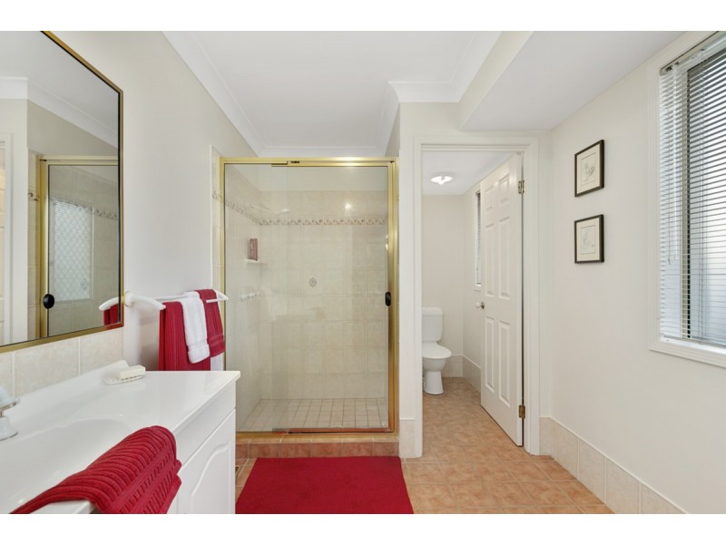 14 Hatutu Street, Pacific Pines QLD 4211