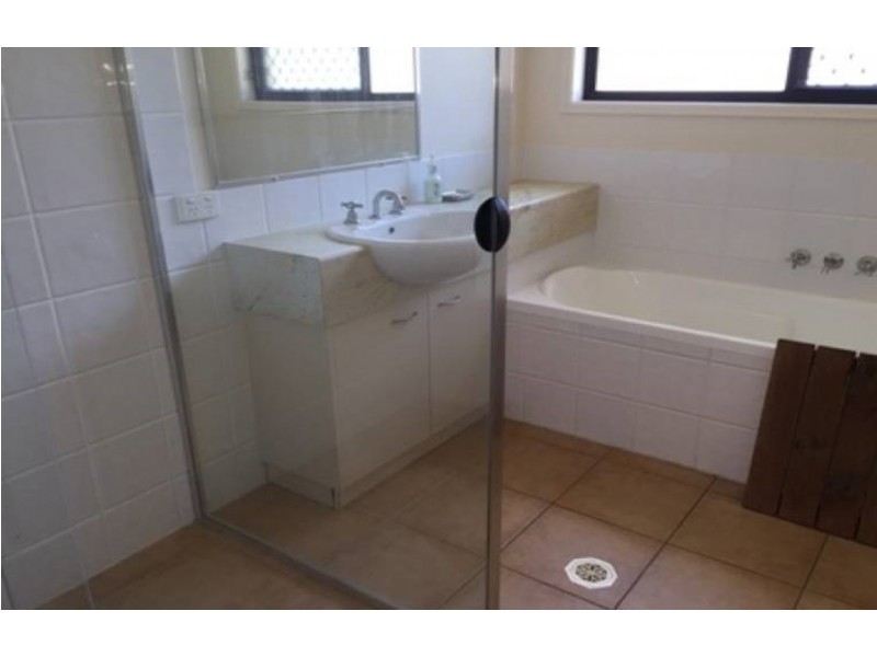 10 Firecrest Crescent, Upper Coomera QLD 4209