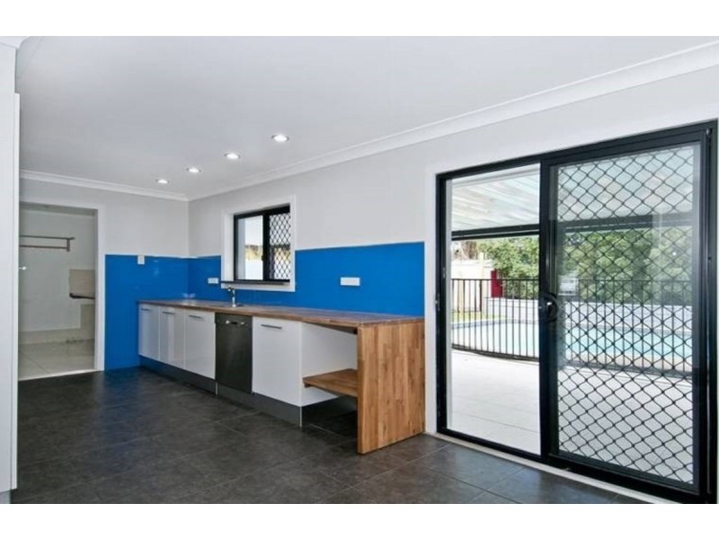 32 Glendevon Crescent, Mount Warren Park QLD 4207
