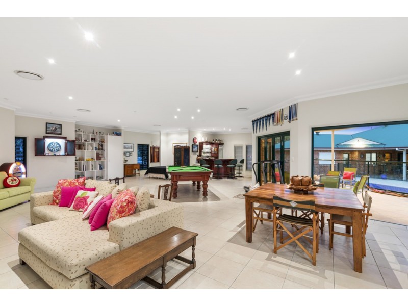 26 Rivertree Avenue, Helensvale QLD 4212