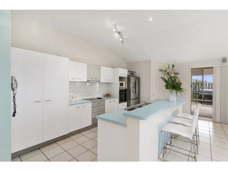 22 Beerwah Street, Pacific Pines QLD 4211