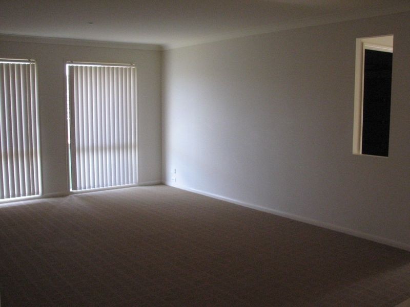 29 Shannonbrook Grove, Oxenford QLD 4210