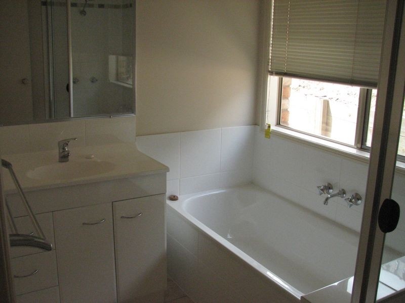 29 Shannonbrook Grove, Oxenford QLD 4210