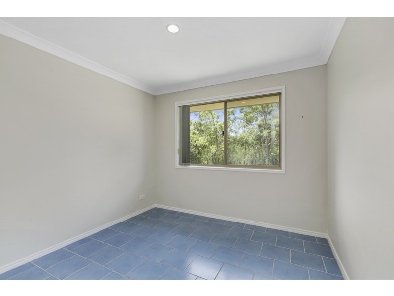 8 Penrhyn Street, Pacific Pines QLD 4211