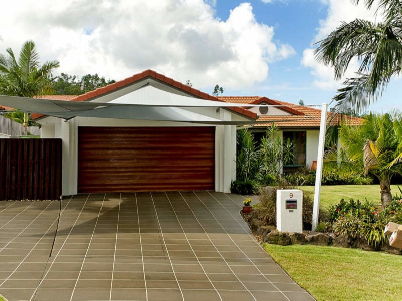 9 Motu Close, Pacific Pines QLD 4211