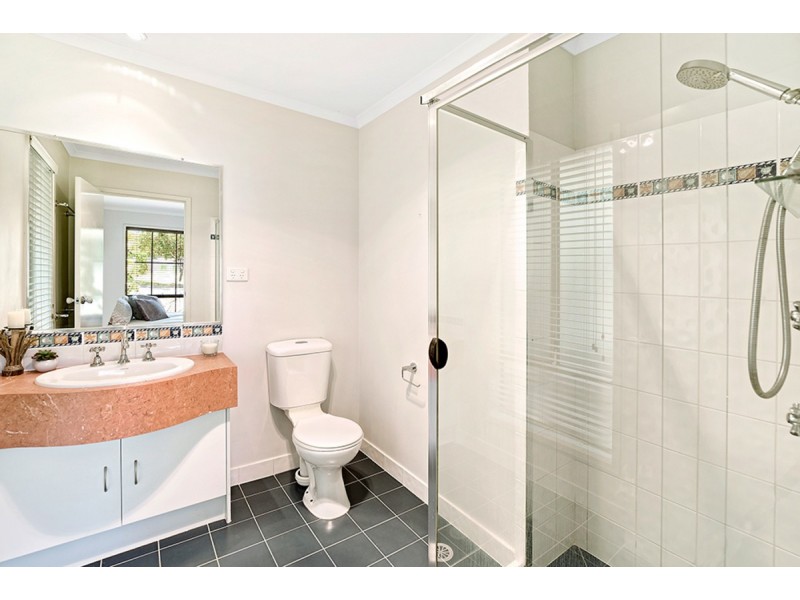 3 Springwood Avenue, Pacific Pines QLD 4211