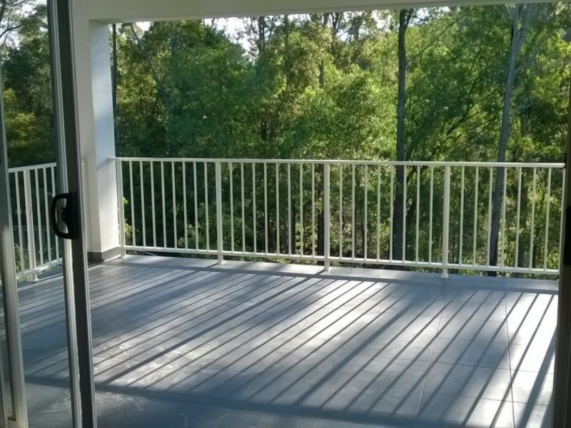 15 Barrington Street, Pacific Pines QLD 4211