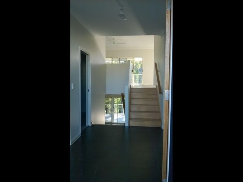15 Barrington Street, Pacific Pines QLD 4211