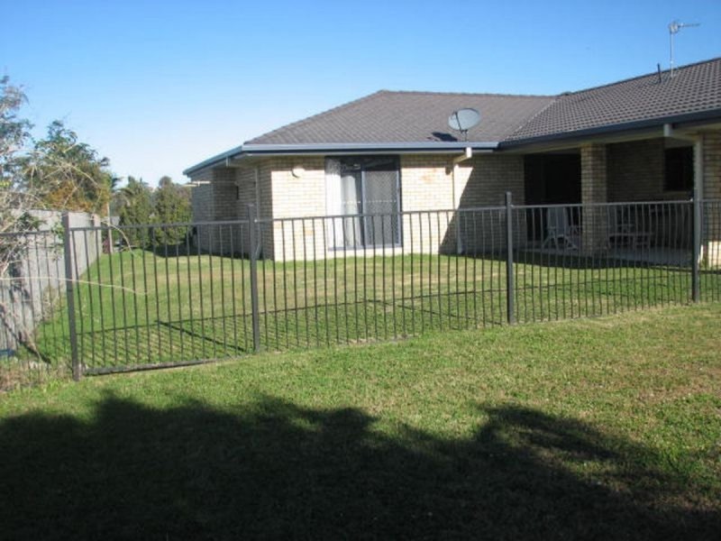 13 Whitely Circuit, Maudsland QLD 4210