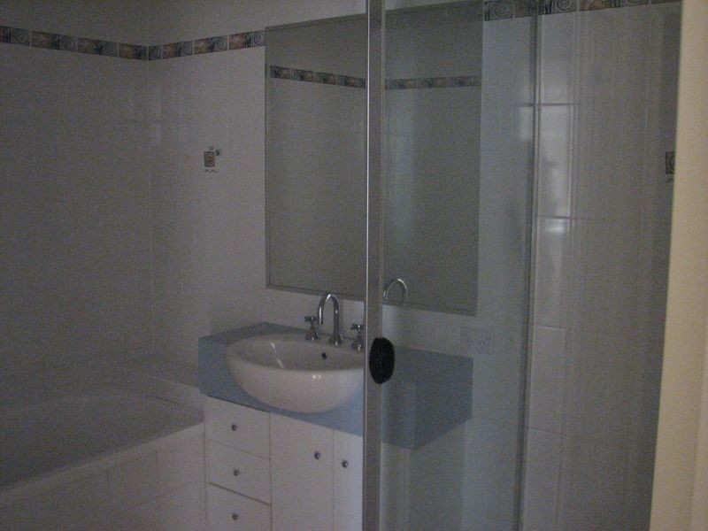 1/23 Mcrae Circuit, Pacific Pines QLD 4211