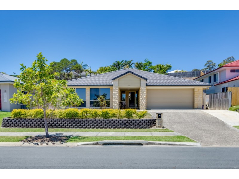 64 Hawkesbury Avenue, Pacific Pines QLD 4211