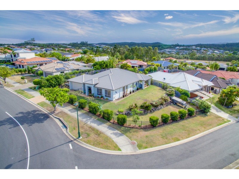 22 Blackheath Terrace, Pacific Pines QLD 4211