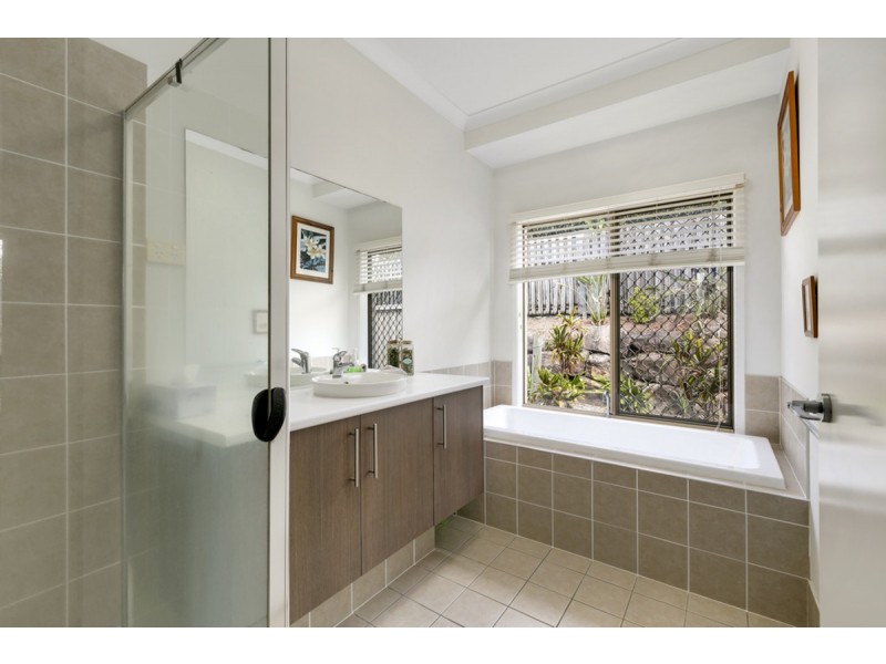 22 Blackheath Terrace, Pacific Pines QLD 4211