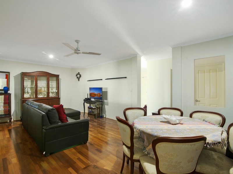 30 Maloney Crescent, Maudsland QLD 4210