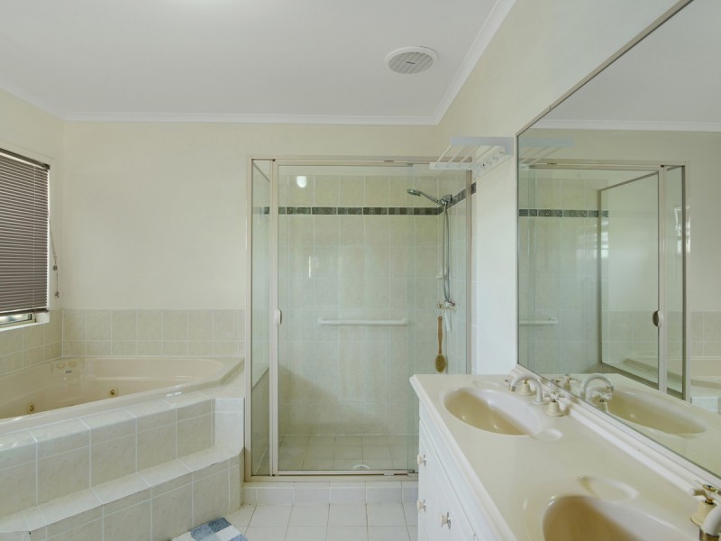 30 Maloney Crescent, Maudsland QLD 4210