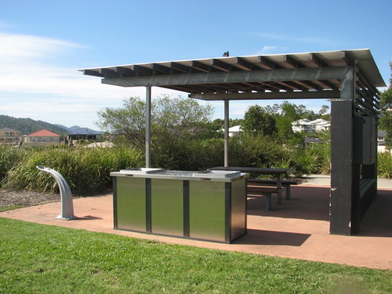 10 Kadie Place, Pacific Pines QLD 4211