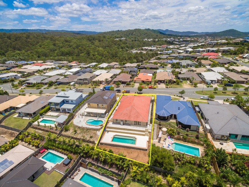 115 Wunburra Circle, Pacific Pines QLD 4211