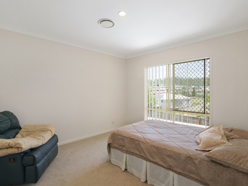 115 Wunburra Circle, Pacific Pines QLD 4211