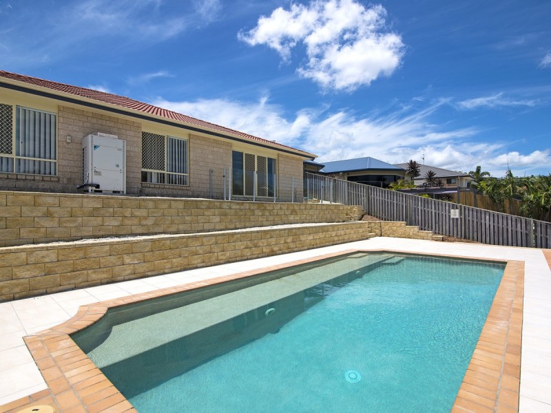 115 Wunburra Circle, Pacific Pines QLD 4211