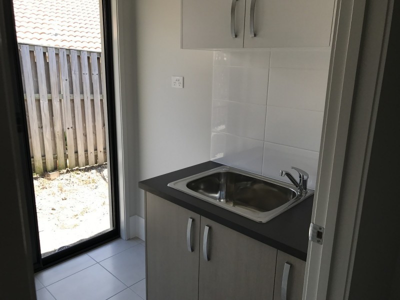 34 Lawley Crescent, Pacific Pines QLD 4211