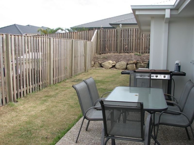 1/14 Argus Place, Pacific Pines QLD 4211