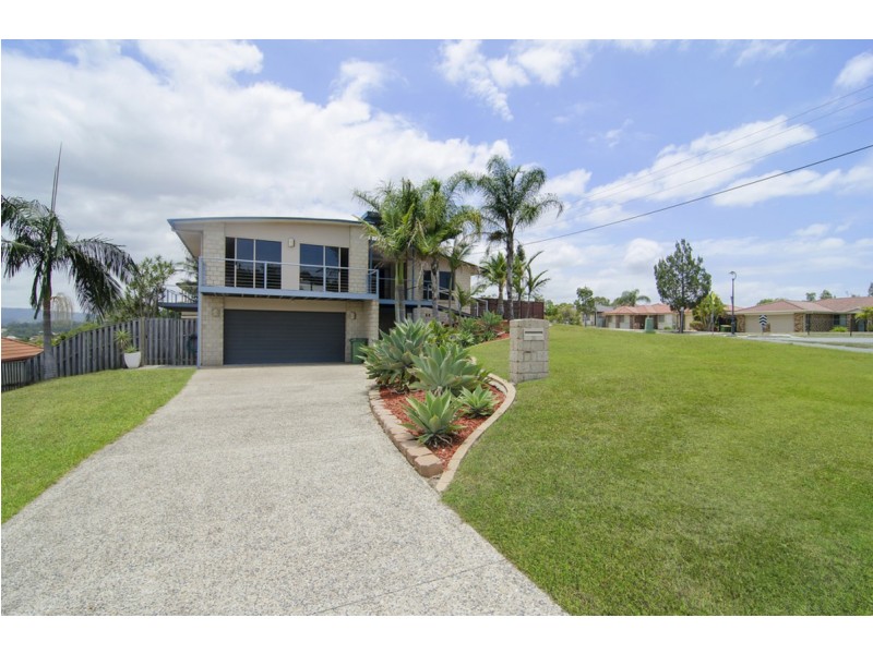 35 Manra Way, Pacific Pines QLD 4211