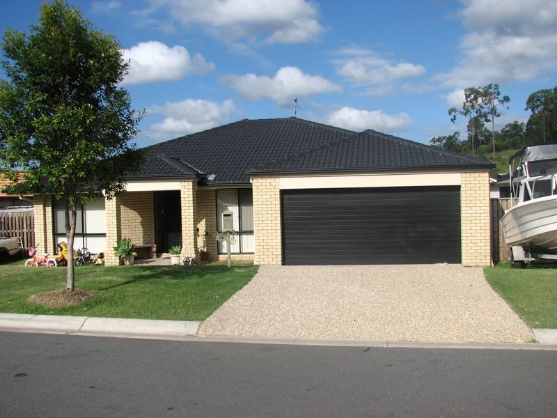 14 Elkins Street, Pacific Pines QLD 4211