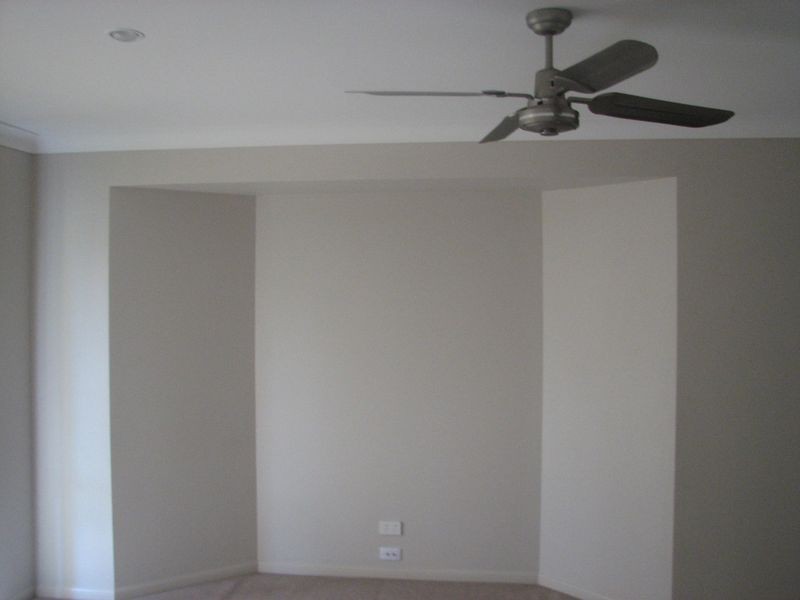 14 Elkins Street, Pacific Pines QLD 4211