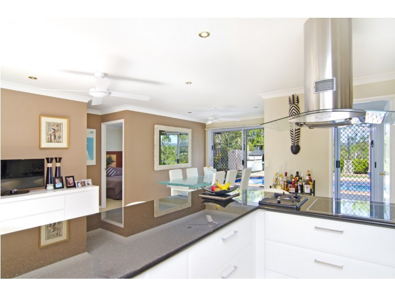 32 Austral Crescent, Pacific Pines QLD 4211