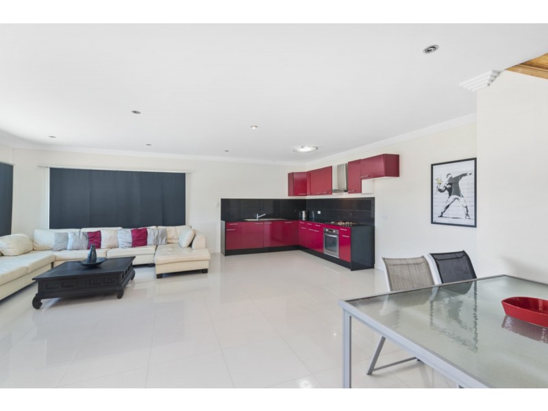 68 Diamantina Circuit, Pacific Pines QLD 4211