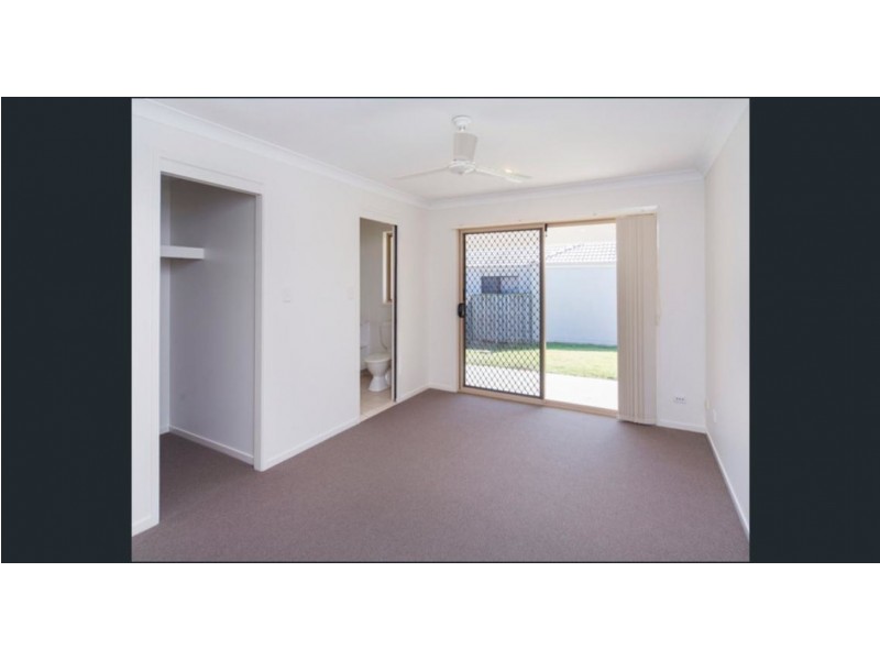 19 Gerard Street, Pacific Pines QLD 4211