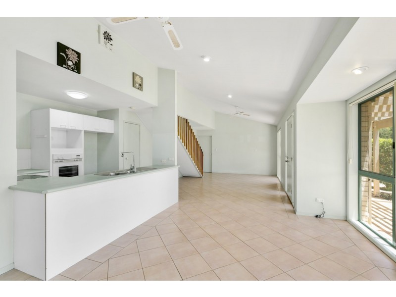 14 Pacific Pines Boulevard, Pacific Pines QLD 4211