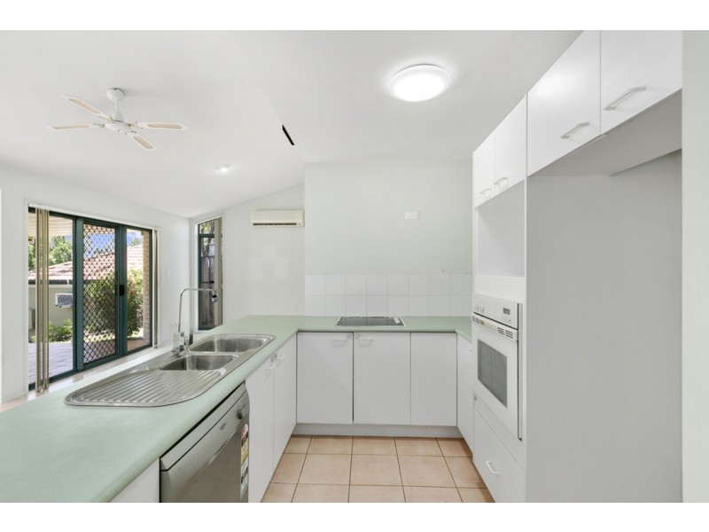 14 Pacific Pines Boulevard, Pacific Pines QLD 4211