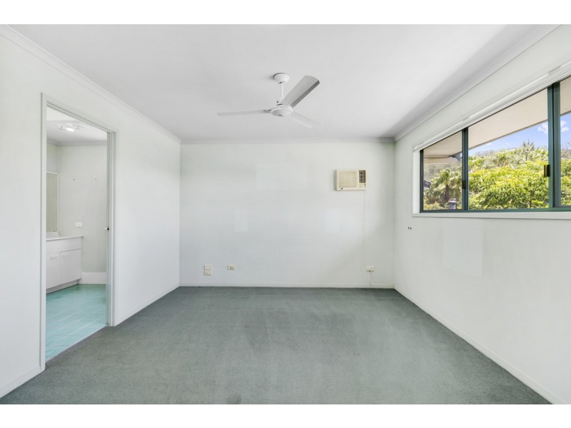 14 Pacific Pines Boulevard, Pacific Pines QLD 4211