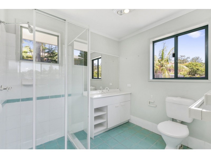 14 Pacific Pines Boulevard, Pacific Pines QLD 4211