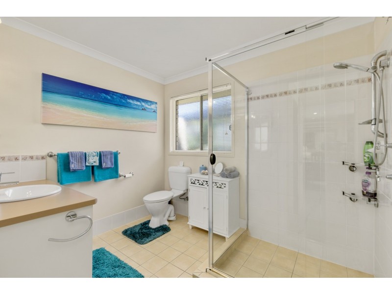 16 Witheren Circuit, Pacific Pines QLD 4211