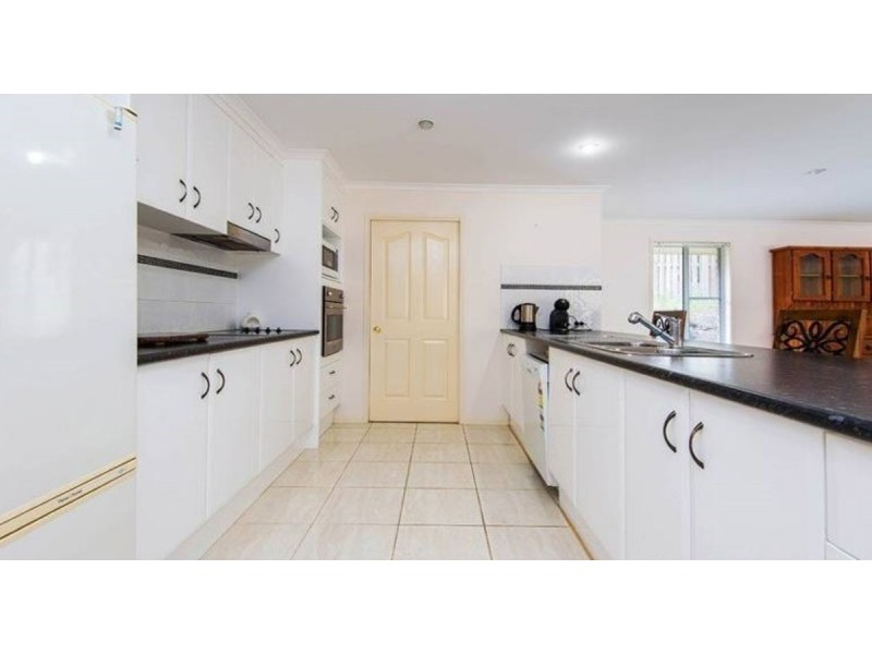 13 Soward Court, Pacific Pines QLD 4211